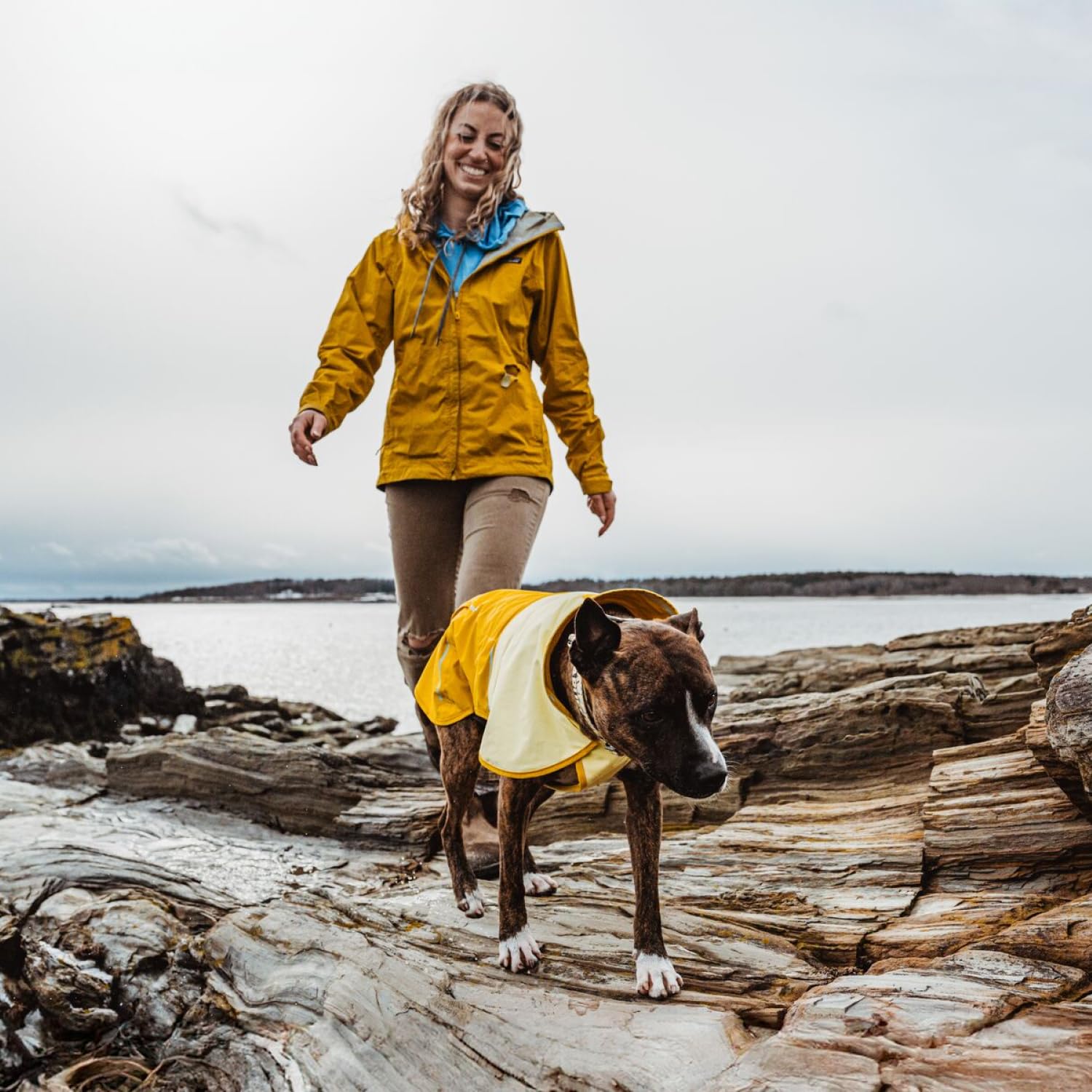 ruffwear-sun-shower-veste-pluie-chien-s-jaune-min-ral image 4