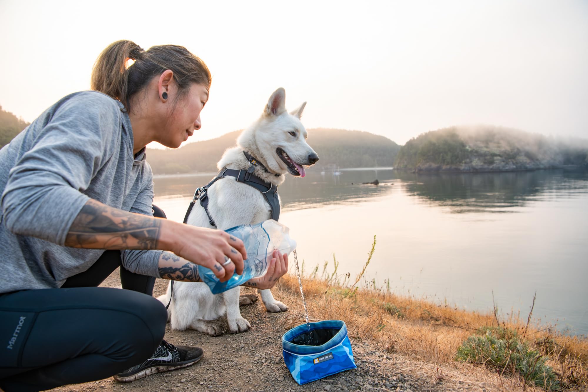 ruffwear-quencher-gamelle-pliable-pour-chien-moonlight-mountains-taille-m image 4